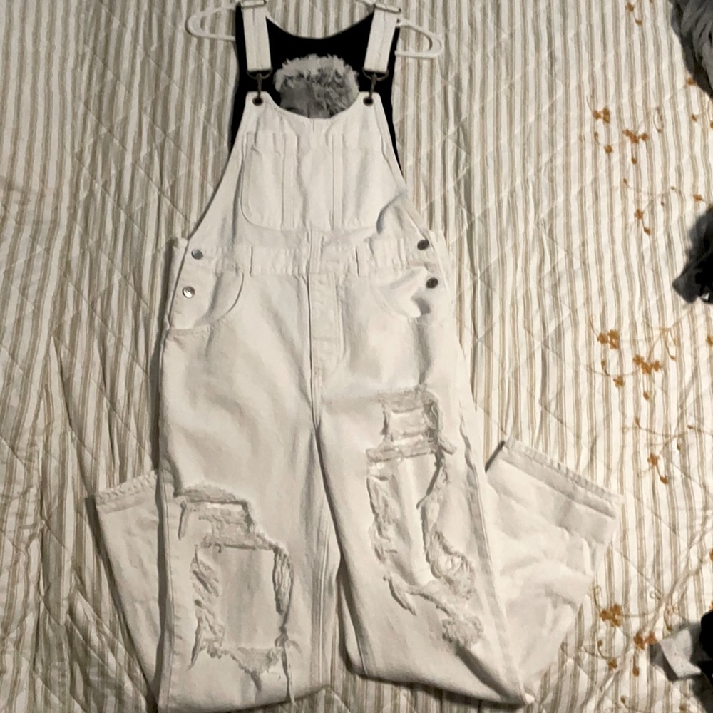 American Eagle 90’s boyfriend overall